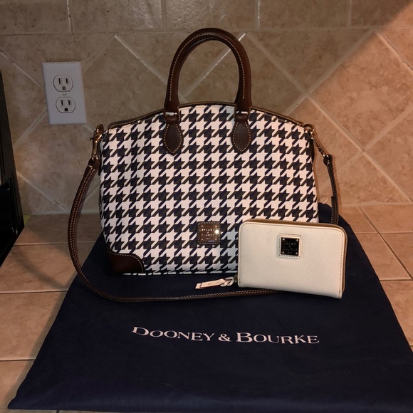 Dooney & Bourke Handbags - Dooney & Bourke | Leather French Billfold/Bag Set